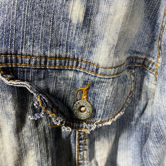 Distressed Bleached Jean Jacket 18w Ashley Stewart - Picture 3 of 10